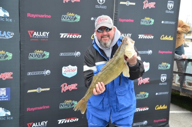 F5F94D32-D1CF-4437-9326-225697D3124B