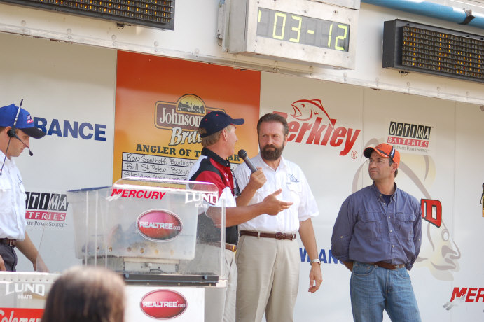 F60EB8A1-2DED-44AA-85E8-EF2CC89E04FC