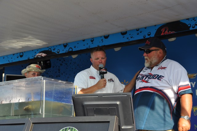 F6308206-33AC-4892-8586-C0579599427E