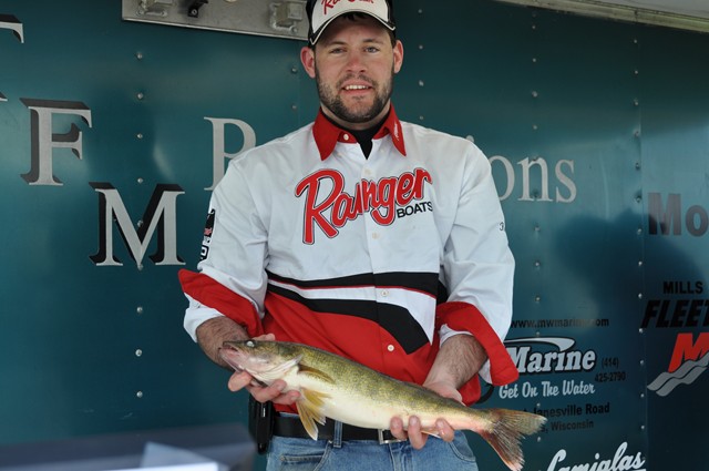 F6354863-FCFA-433C-A280-89BD843611EC