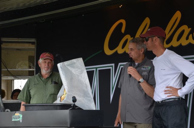 F6420E56-5049-499C-9A54-B5635094C4AD