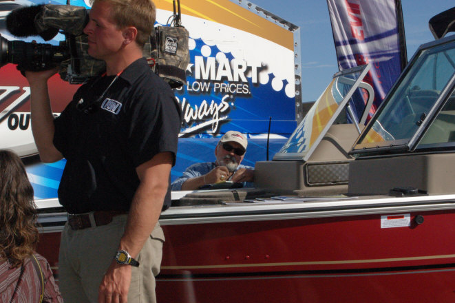 F649B821-9D83-451E-B51A-8826476571F4