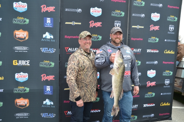 F65636AA-C816-4530-B89F-76B353DBB3D8