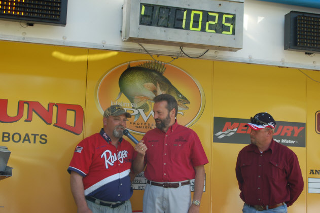 F6596838-0148-4516-BC4B-8331B6662EB0