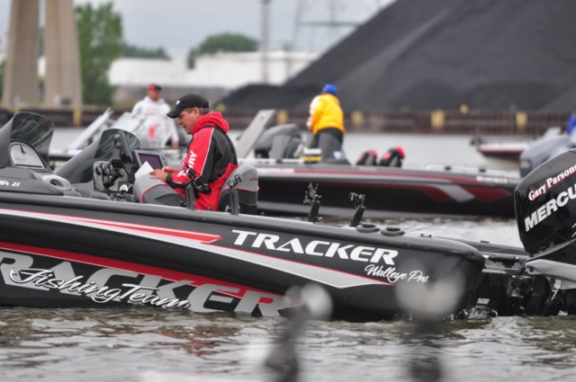 F67E0495-9D87-4593-9B1A-228644E2DED4