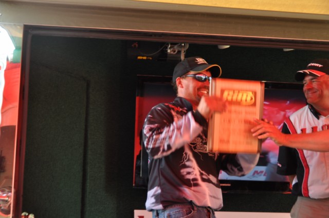 F68A2C38-74E9-490B-BA52-32AC78C6BBB2