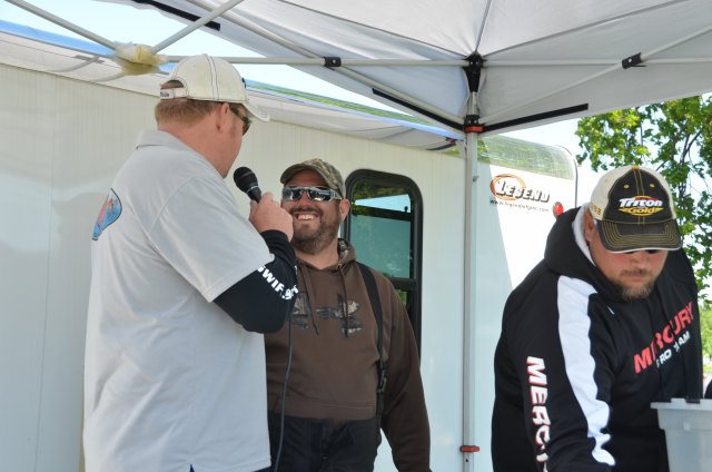 F69BAA3E-9937-4F27-8F5D-C99F6608F692