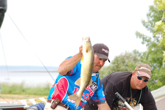 F6A326CB-E8F9-43AC-8F29-94CED8B64918