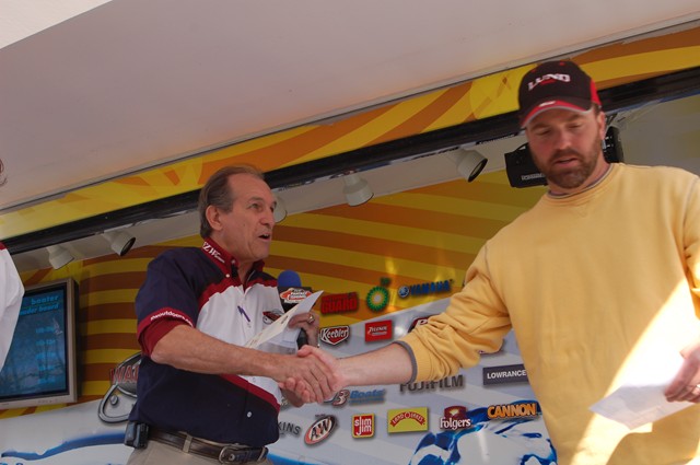 F6D76C5C-C366-4AFB-85FA-7415FA871D6E