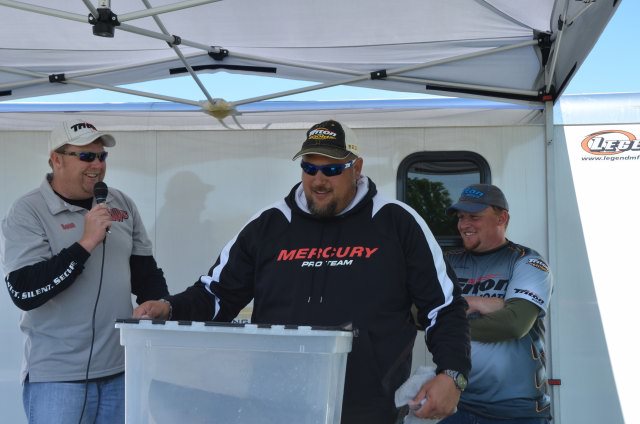 F6DE2CD2-BAE0-427A-A8CB-1F144BB496E3