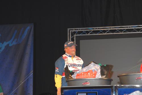 F71E9FDA-B3D3-40BC-B34B-A3A5553520EB