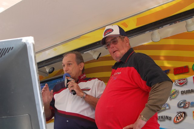 F726AED7-0F57-46A5-BF5A-B5587AD66A9E