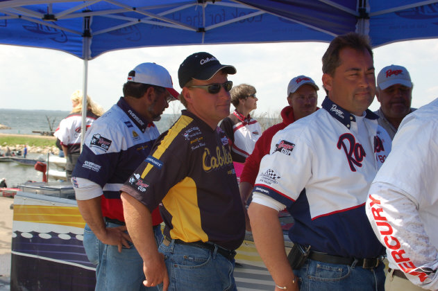 F73D820D-B7CC-4086-8859-CC41506E7D66