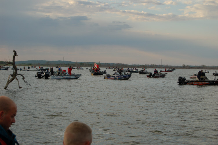 F73F349E-A6D7-4BB8-8EF9-315093719A03