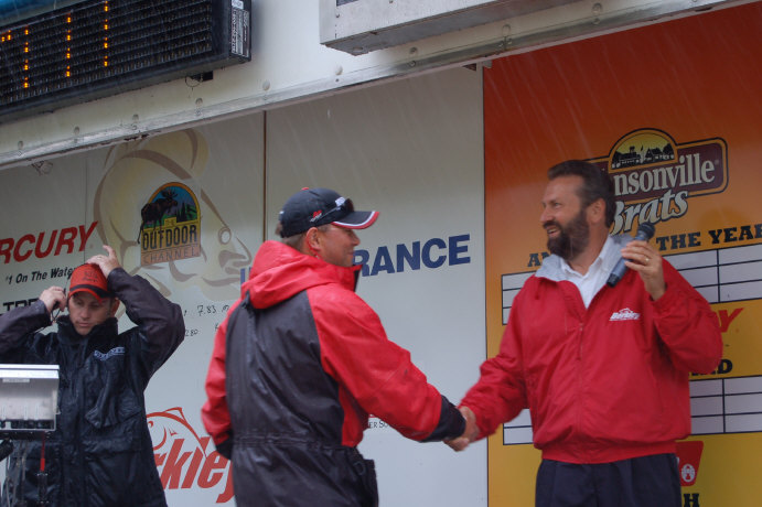 F74BD406-E35E-46FD-AC2A-C89E5F0C213A