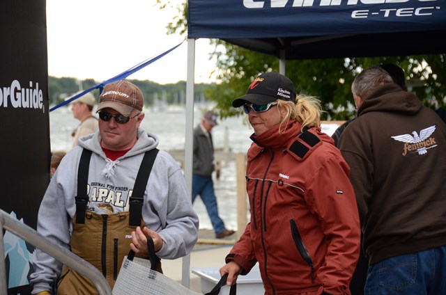 F7725E30-73FD-4280-8AF7-88C300870826