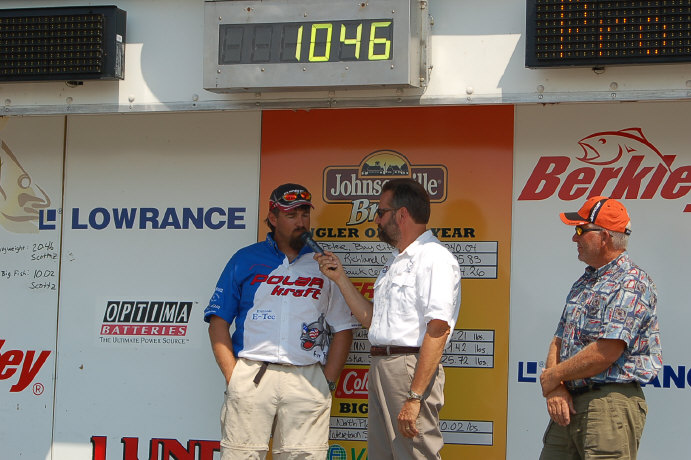 F77AB5F7-16EF-4A11-A74B-5DD63FE4BD0E