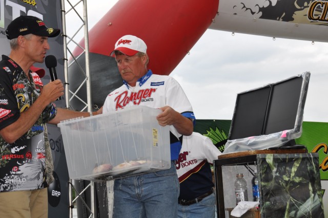 F7C35899-699D-4A8A-A8C5-630E34D2E1C3