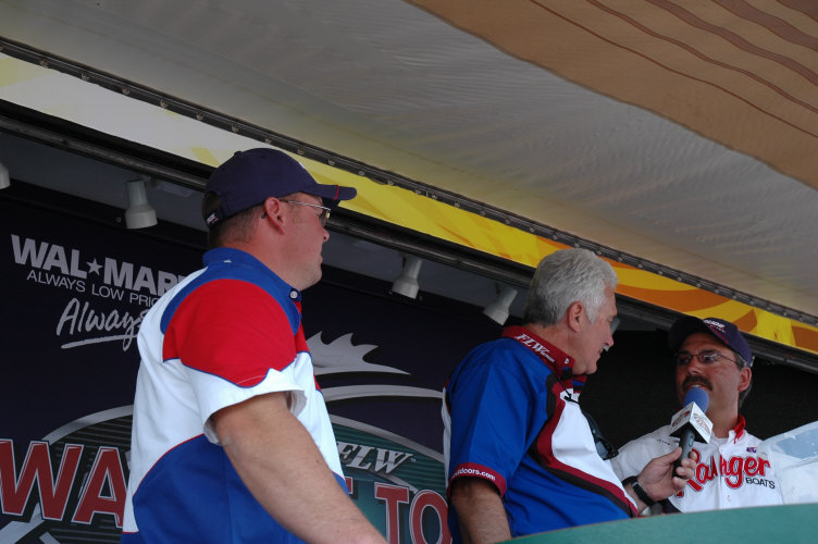 F7C7243F-12C7-455F-9F35-E70D7F2006B6