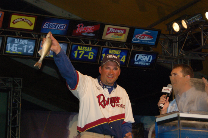 F7EFB6F1-3EAE-46EE-BE67-A0E231E30B1F