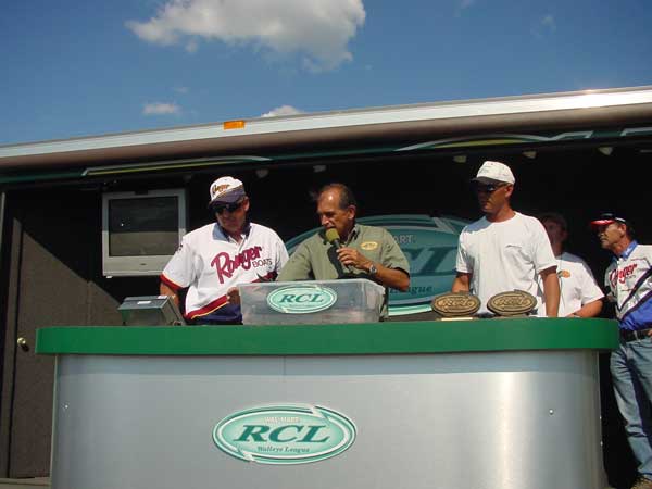 F7F99D5C-2573-432C-8D73-D7A13ED92662