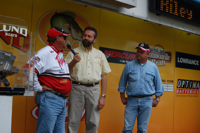 F851A1F2-AF36-4AAA-8C31-307EC957581F