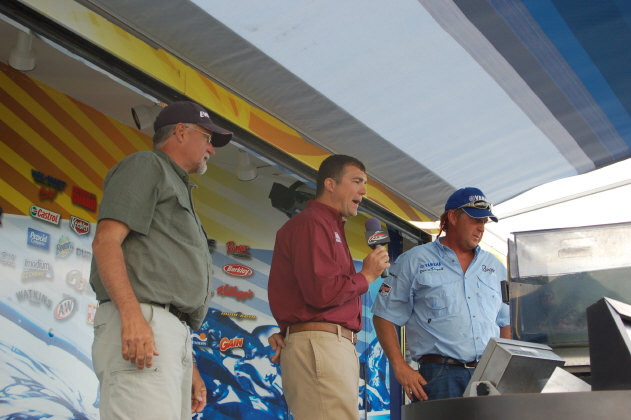 F85E62C3-19ED-4F86-B58E-7341F934774D