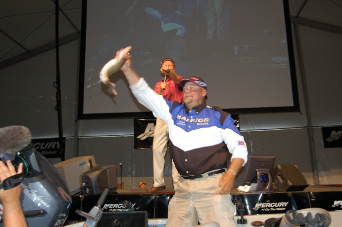 F887A0D0-B04D-4C58-98A5-07C92F46E804