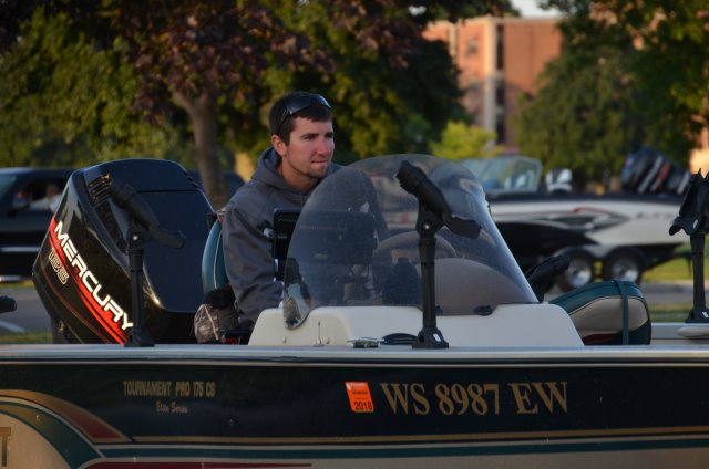 F889B56C-8FA5-4510-BBB8-036FF804A66C