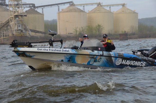 F8BCB50B-5D2B-4B14-B592-9A44D008178D