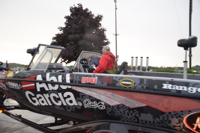 F8CC4557-207B-4E0A-AE37-465D65B7054F