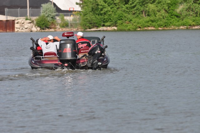 F8F75C81-70A2-41AB-A972-92A42E9B1DB9