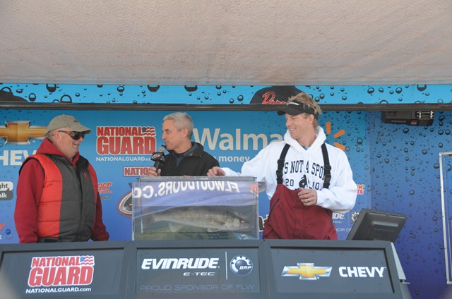 ECEC0861-58A8-4A8C-980E-D9AAFFA5C169