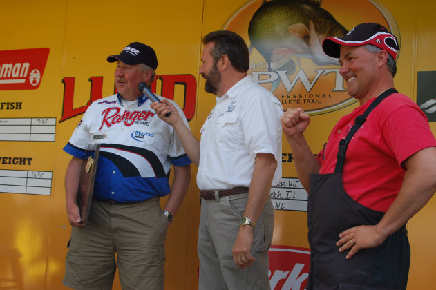 F92F5416-F374-455B-8CF8-D41CD9E8E999