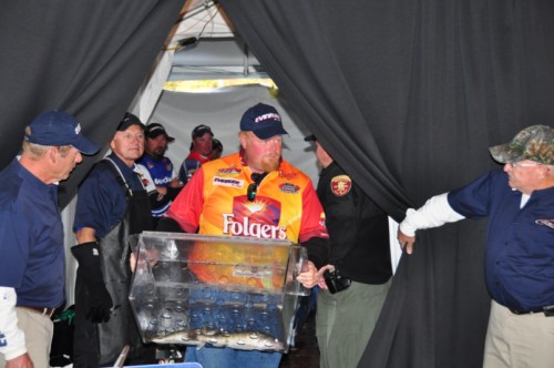 F933A3B2-BB48-4CE0-BCE7-A1EAB0275EF4