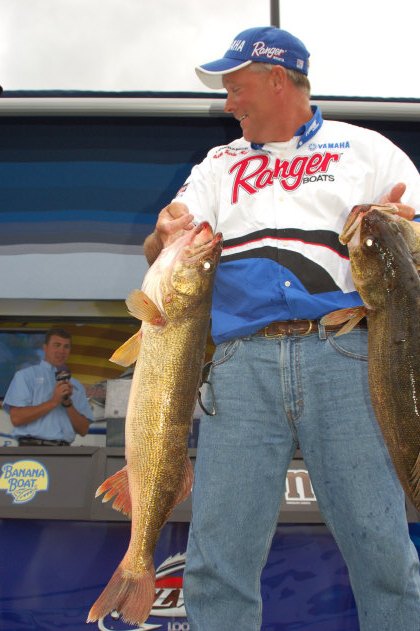 F9340946-AA0E-450D-A6CA-8BC40FA81DD9