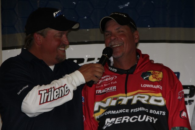 F9524C99-D09D-4632-8E86-556834911E2F