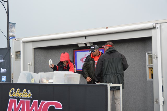 F96443D3-A2FF-430A-94FA-607AE3999E37