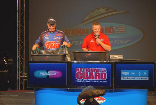 F975AB5B-CB05-44F9-9386-416A0E5BE3C4