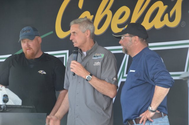 F9924EF4-5699-460E-AA5C-FE2A140EE59D