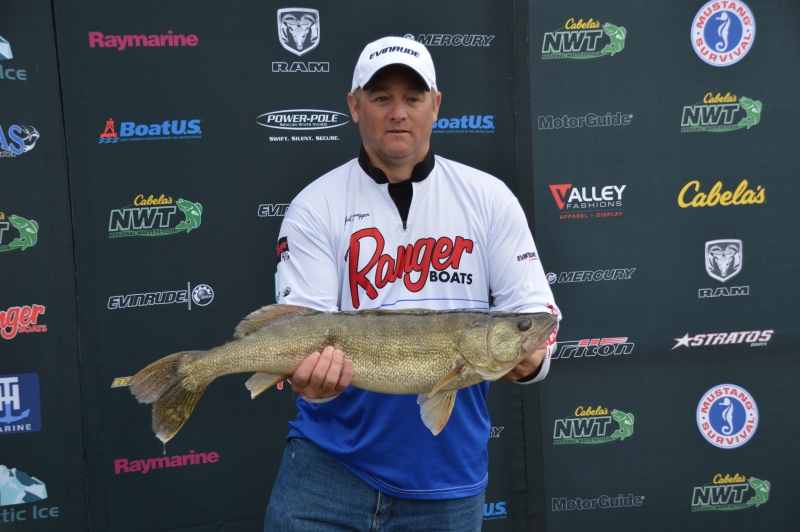 F9A0F658-9C5D-49C8-AB40-227D8AE6F1ED