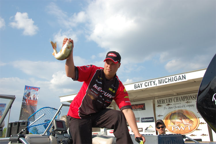 F9B57636-A281-4A7C-A76D-2246B576FFC6