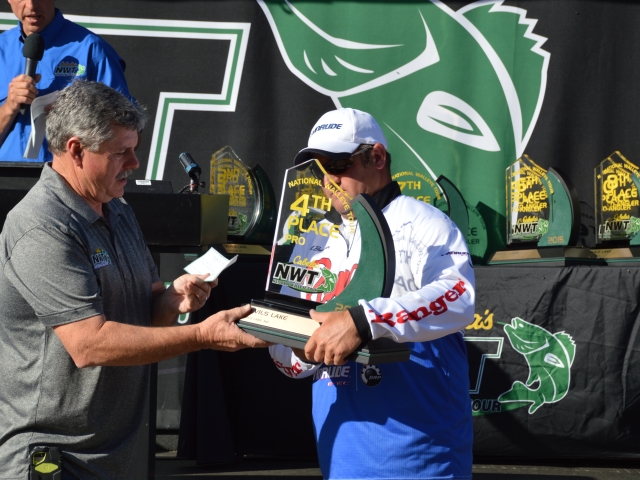 F9C15305-638C-4653-A334-57D5D480EB77