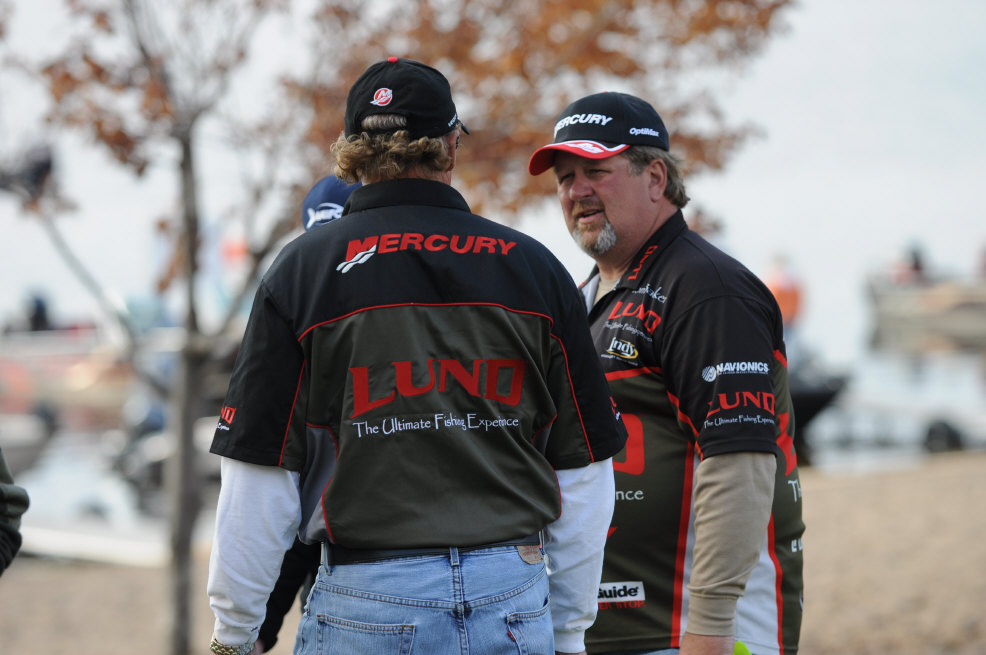 F9FF153C-C0A5-4B09-A7BA-1EB0138BAECE