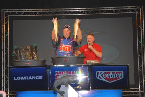 FA109B81-3CD0-4D78-8EAE-137DB8B8A79A