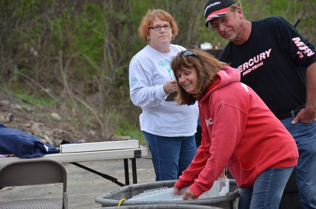 FA2E52C0-B50D-47E1-A987-CDF63759AF82