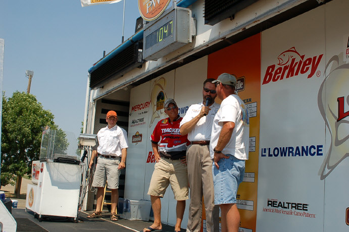 FA3B3C1D-1087-4A1E-8FCC-D6C9A248DB5C