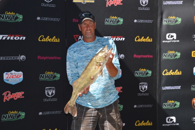 FA5CE73C-37BD-4675-B277-E5B39503973B