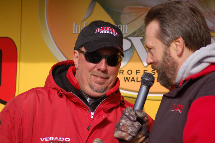 FAD954B8-A75C-48FF-B784-20EEF2CCE7FB