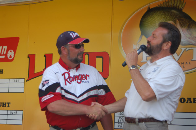 FADF8906-7E28-44BB-865B-57E7B718C28A